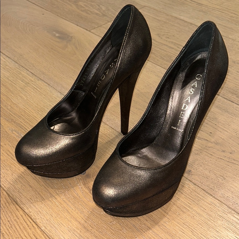 Vintage! Casadei 🎉SOLD🎉